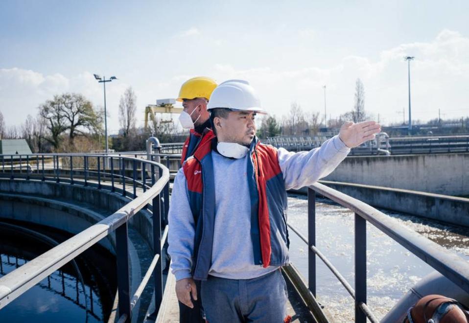 veolia's technicians at the wastewater treatment plant